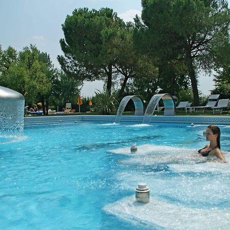 Hotel Terme Neroniane มอนเตกรอตโต แตร์เม ภายนอก รูปภาพ