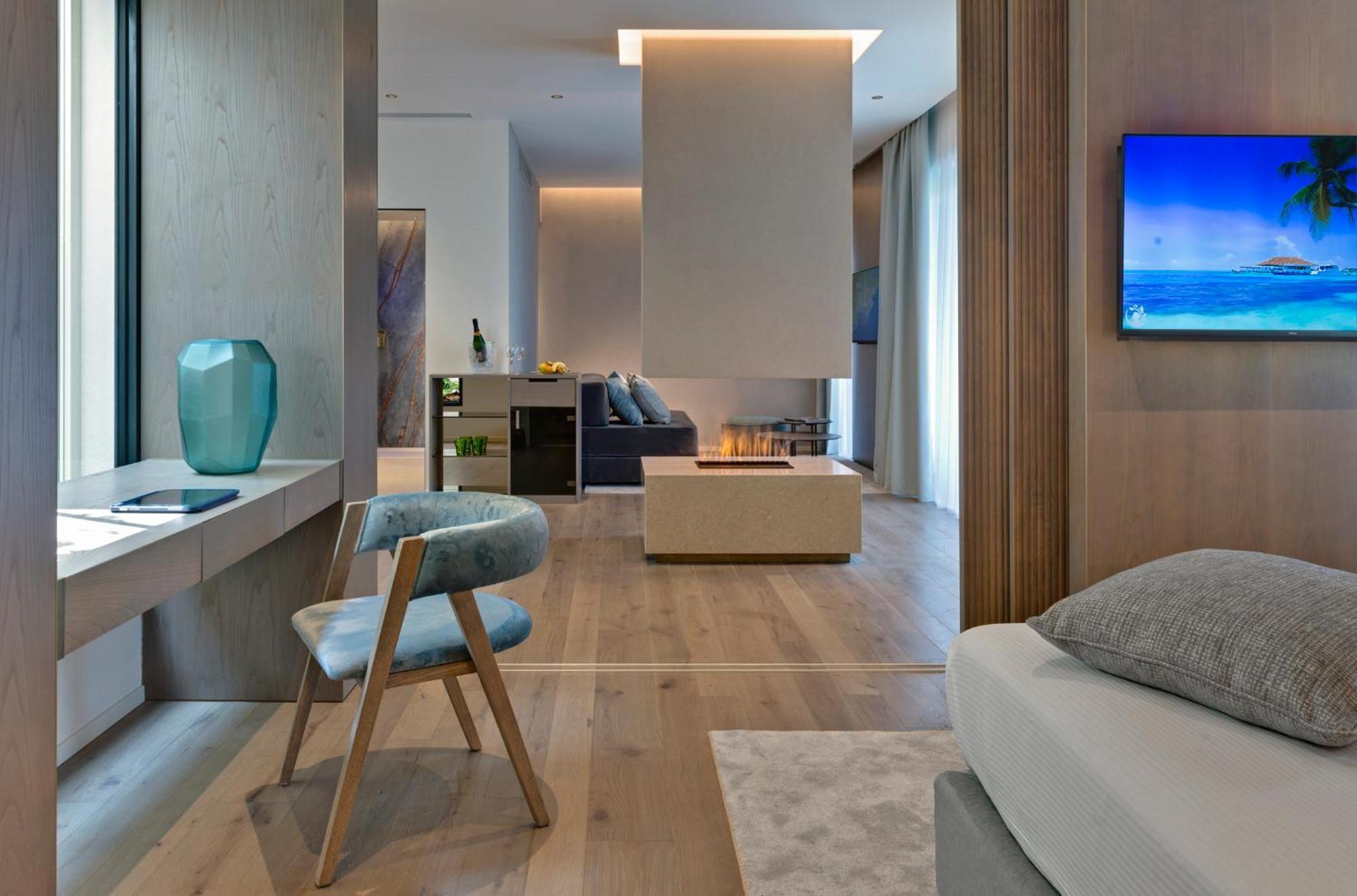 Hotel Terme Neroniane มอนเตกรอตโต แตร์เม ภายนอก รูปภาพ