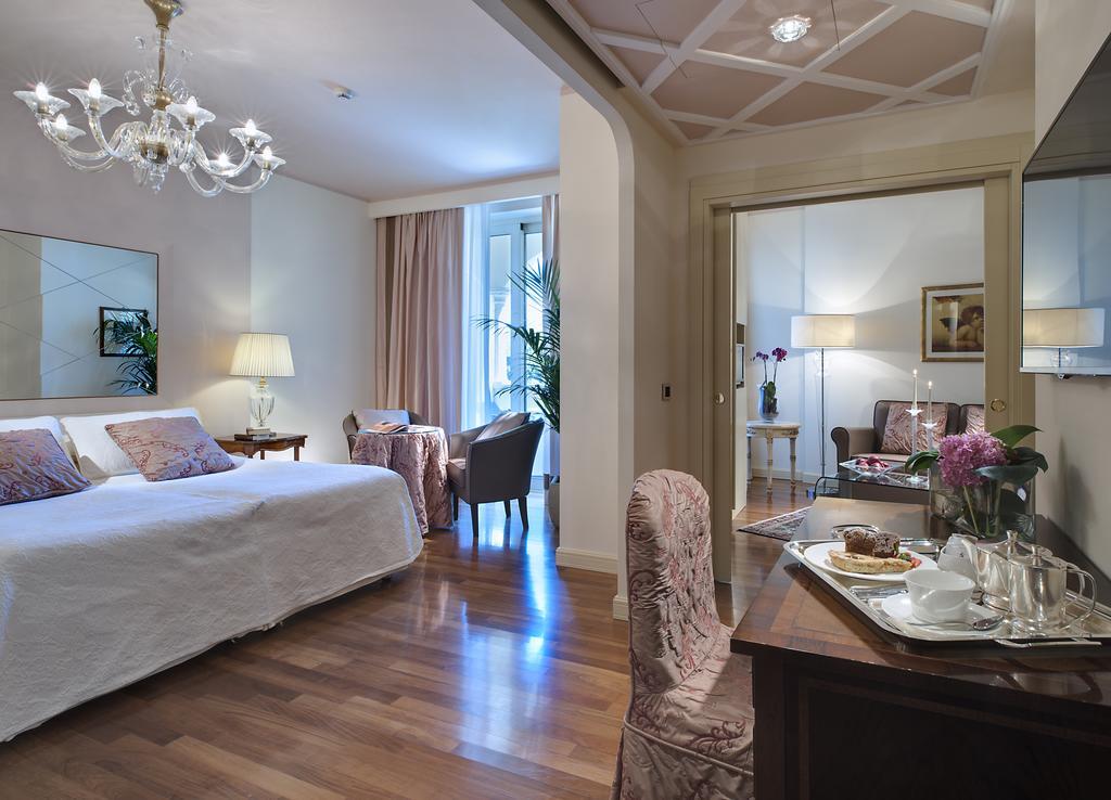 Hotel Terme Neroniane มอนเตกรอตโต แตร์เม ภายนอก รูปภาพ