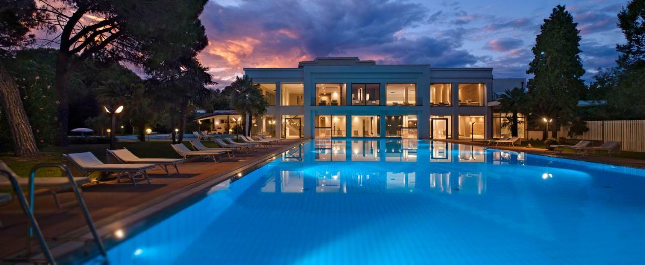 Hotel Terme Neroniane มอนเตกรอตโต แตร์เม ภายนอก รูปภาพ